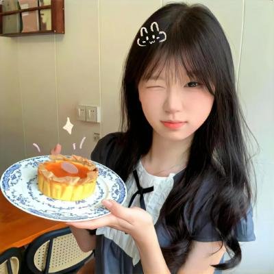 黑暗中的两个人